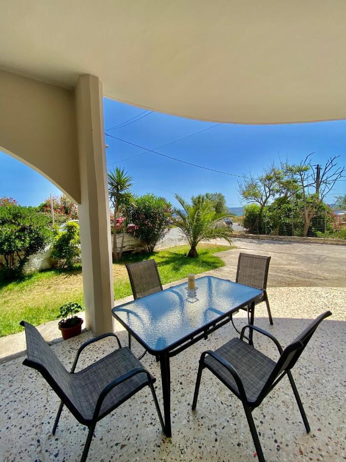 Golden Key Apartments Chrissi Akti Chania Exterior foto