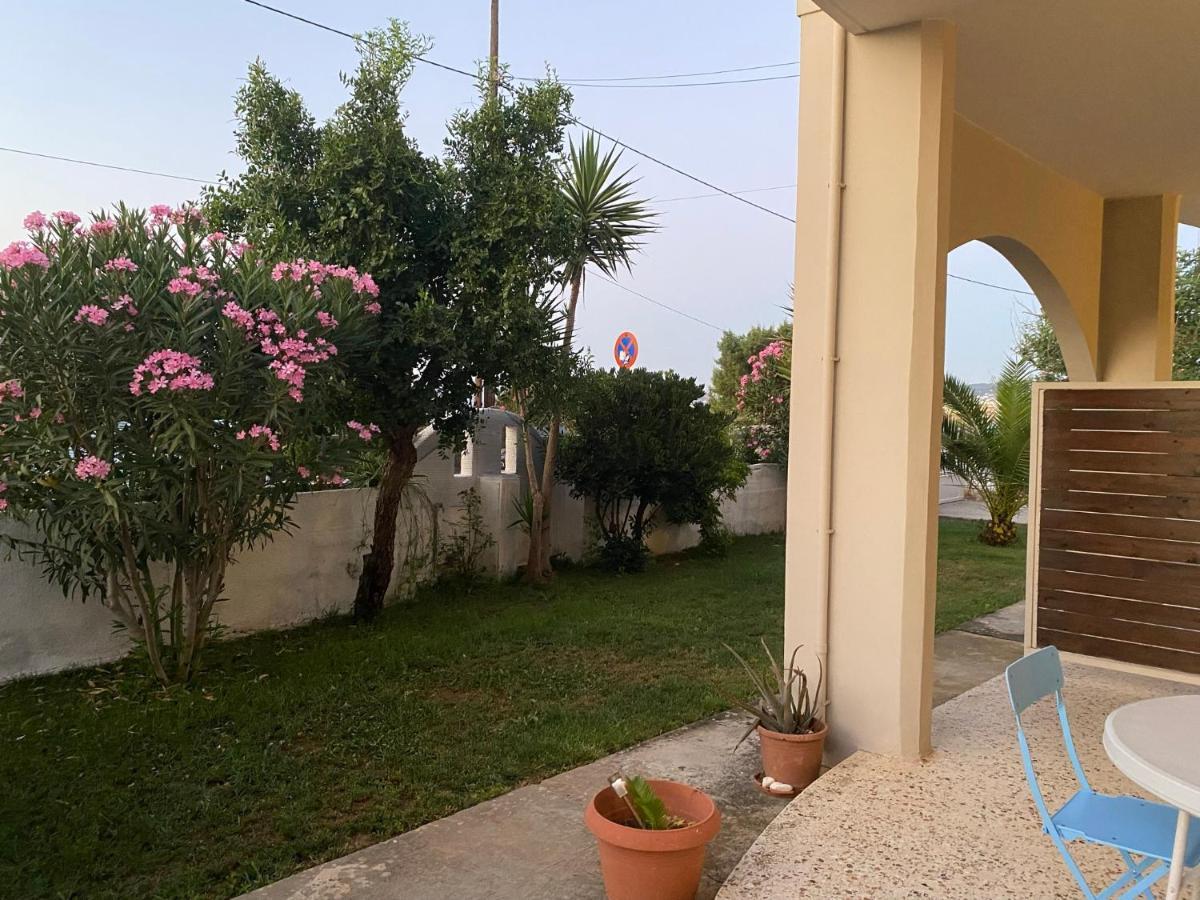 Golden Key Apartments Chrissi Akti Chania Exterior foto